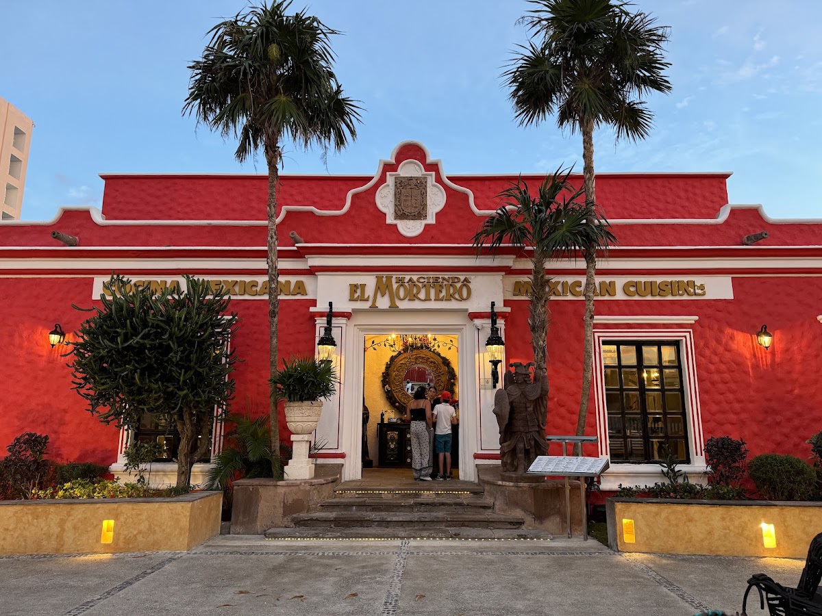 Restaurante Hacienda El Mortero — restaurante mexicano en Cancún